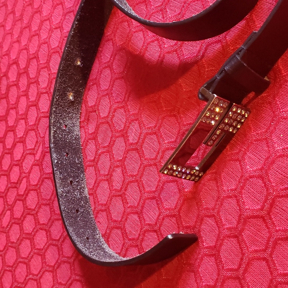 Guess Belt - Picture 4 of 5